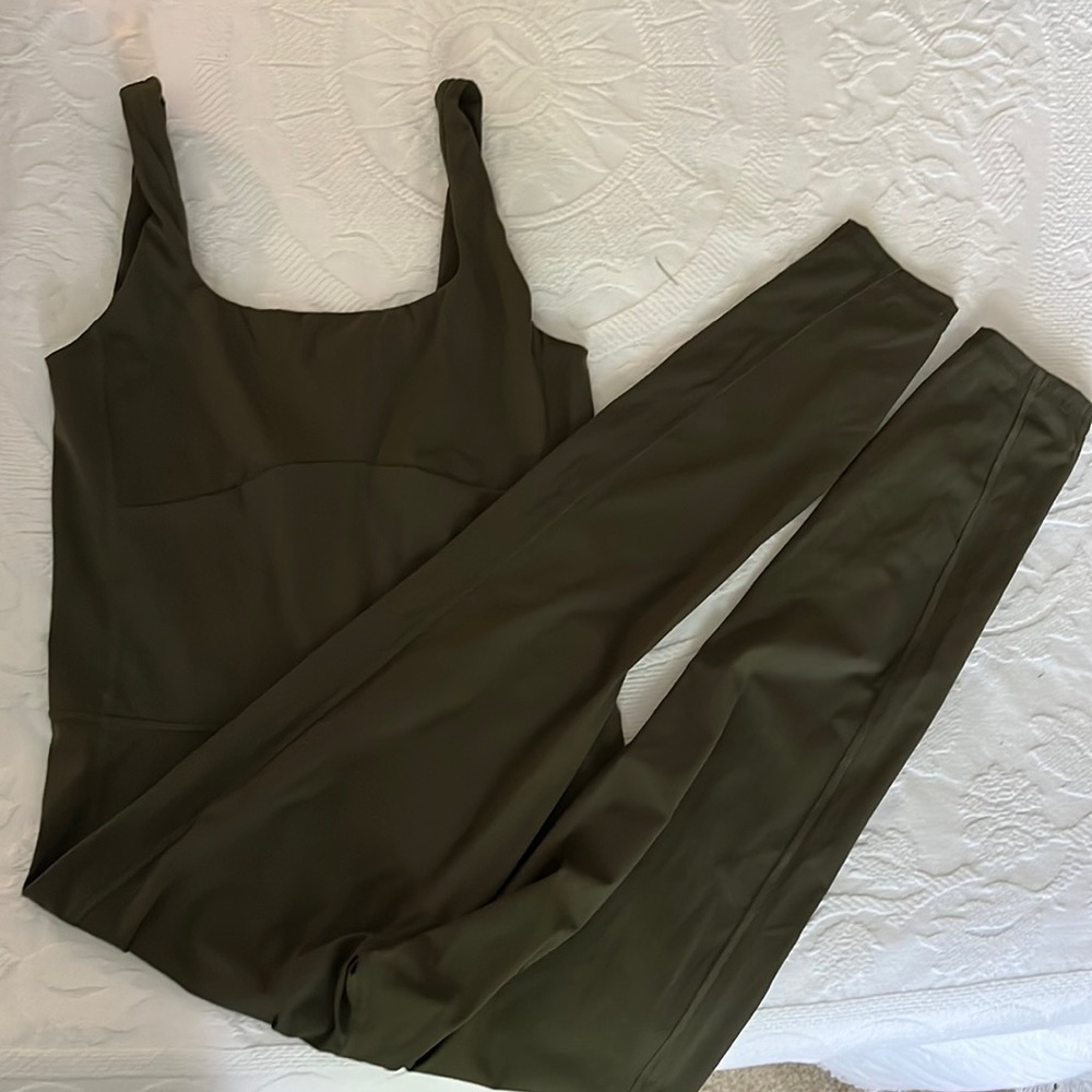 Everlane Perform Unitard